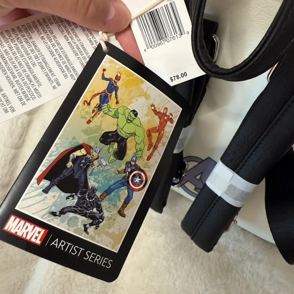 Loungefly Marvel Superheroes White and Black Bag - Picture 3 of 4